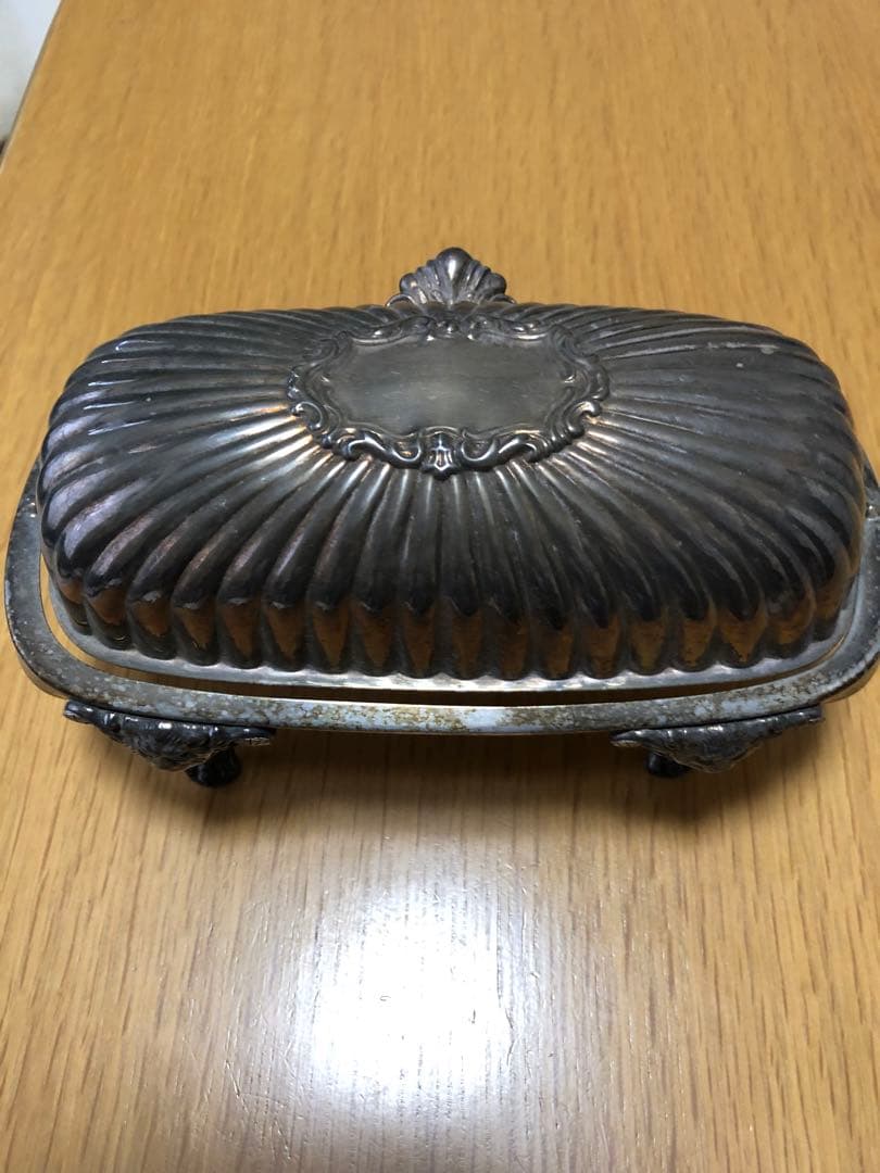 銀製バターケース