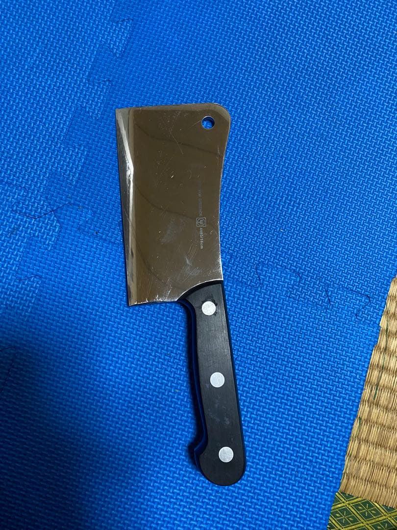 WUSTHOF CLASSIC 骨切り包丁 657g (新品　2万ぐらい)