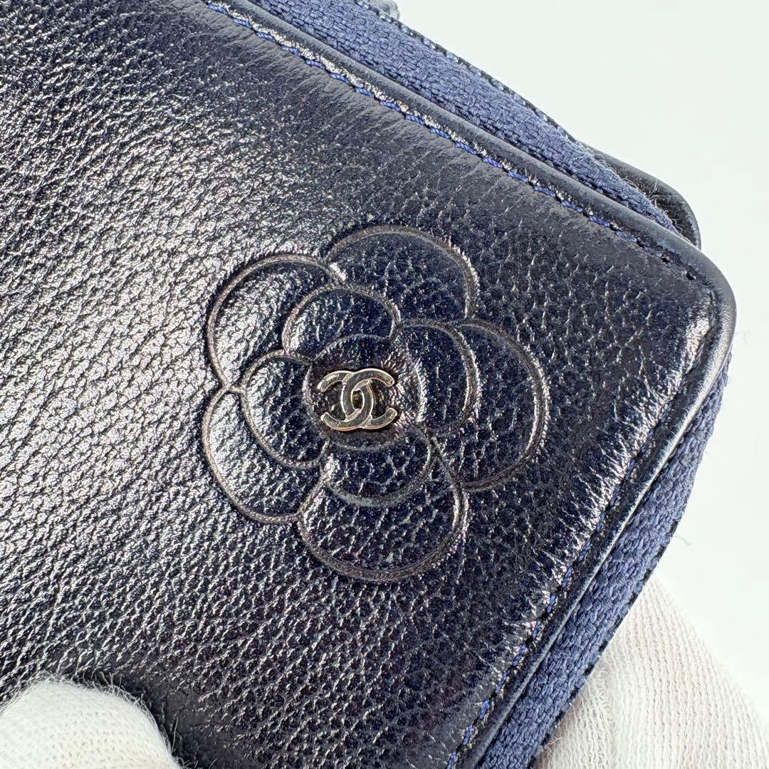 ✨良品✨シャネル CHANEL カメリア　折り財布　ネイビー系