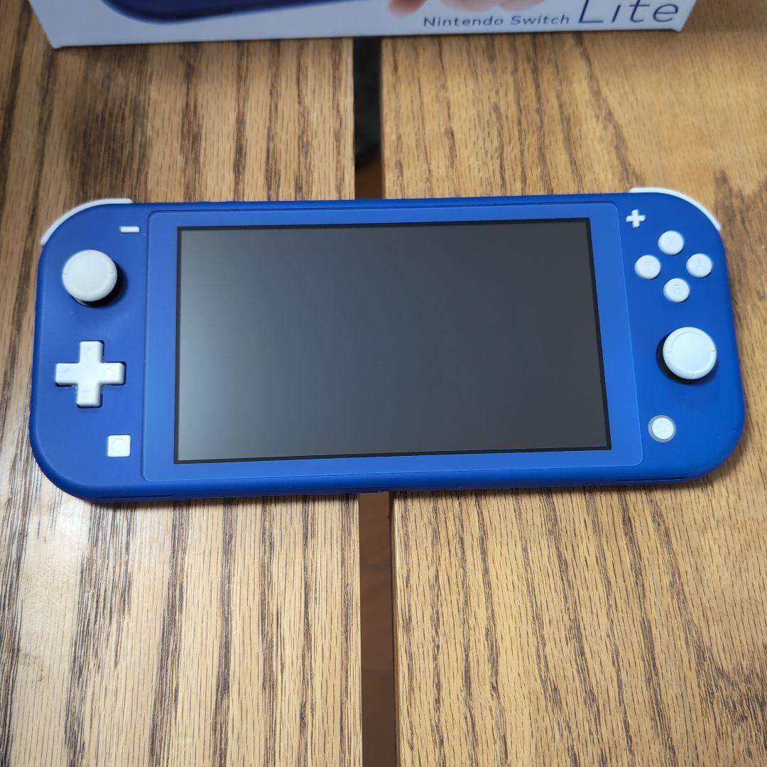 美品　Switch Nintendo Lite ブルー