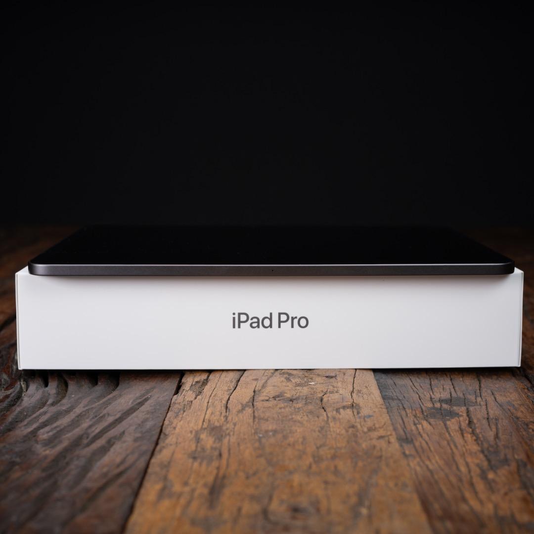 美品 Apple iPad Pro 11インチ 第2世代 256GB A2230