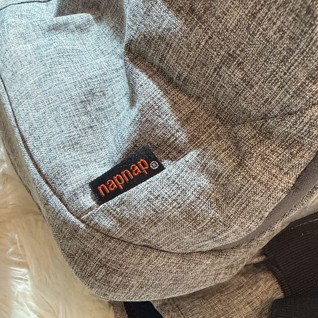 【極美品】napnap　Tran(トラン) 台座がたためるヒップシート 台座のみ