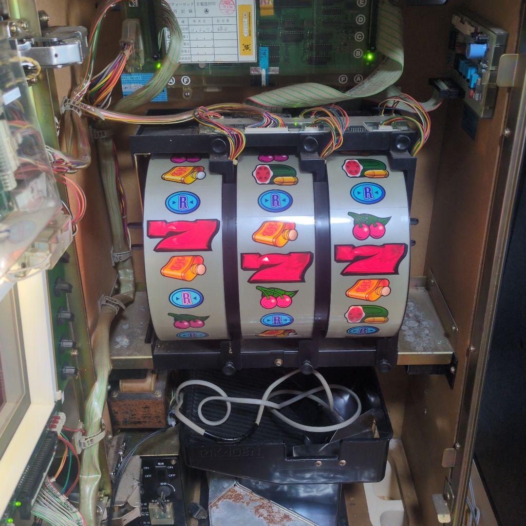が*お様 秋田県鹿角市　引き取り限定 初代Hard Boiled スロットマシン