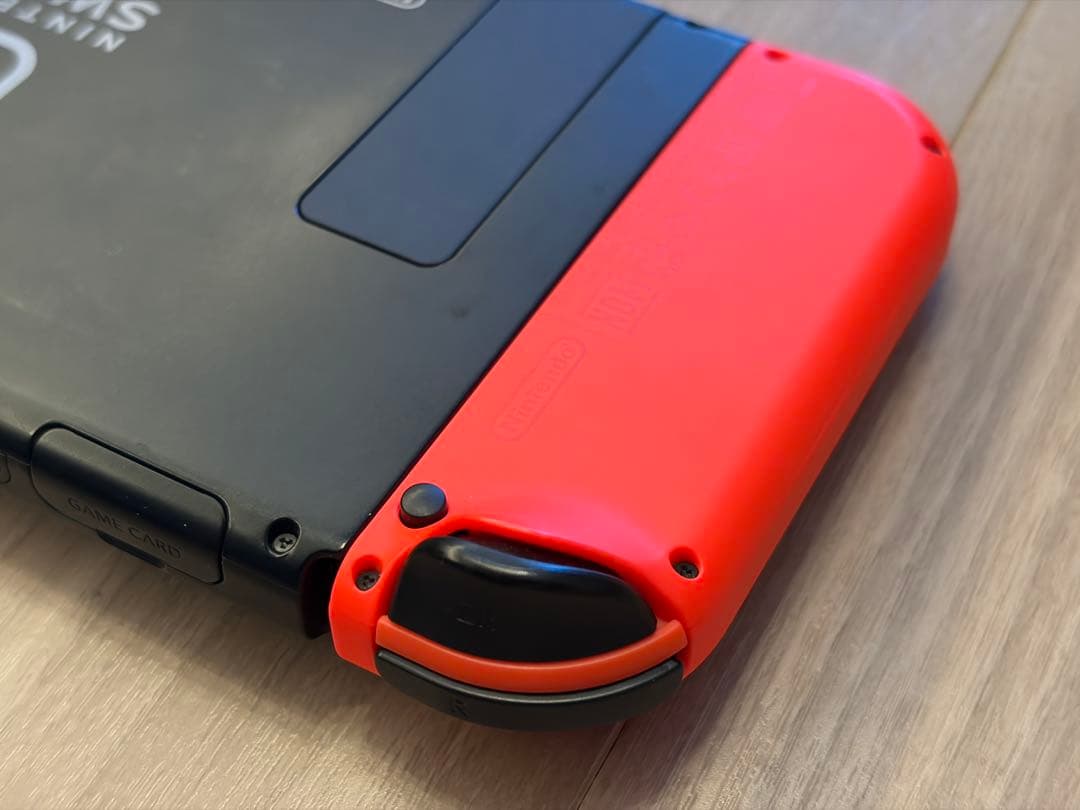 Nintendo Switch ネオンブルー・ネオンレッド 本体　➕プロコン