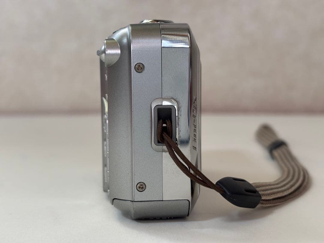 FUJIFILM FinePix A600 コンパクトデジタルカメラ